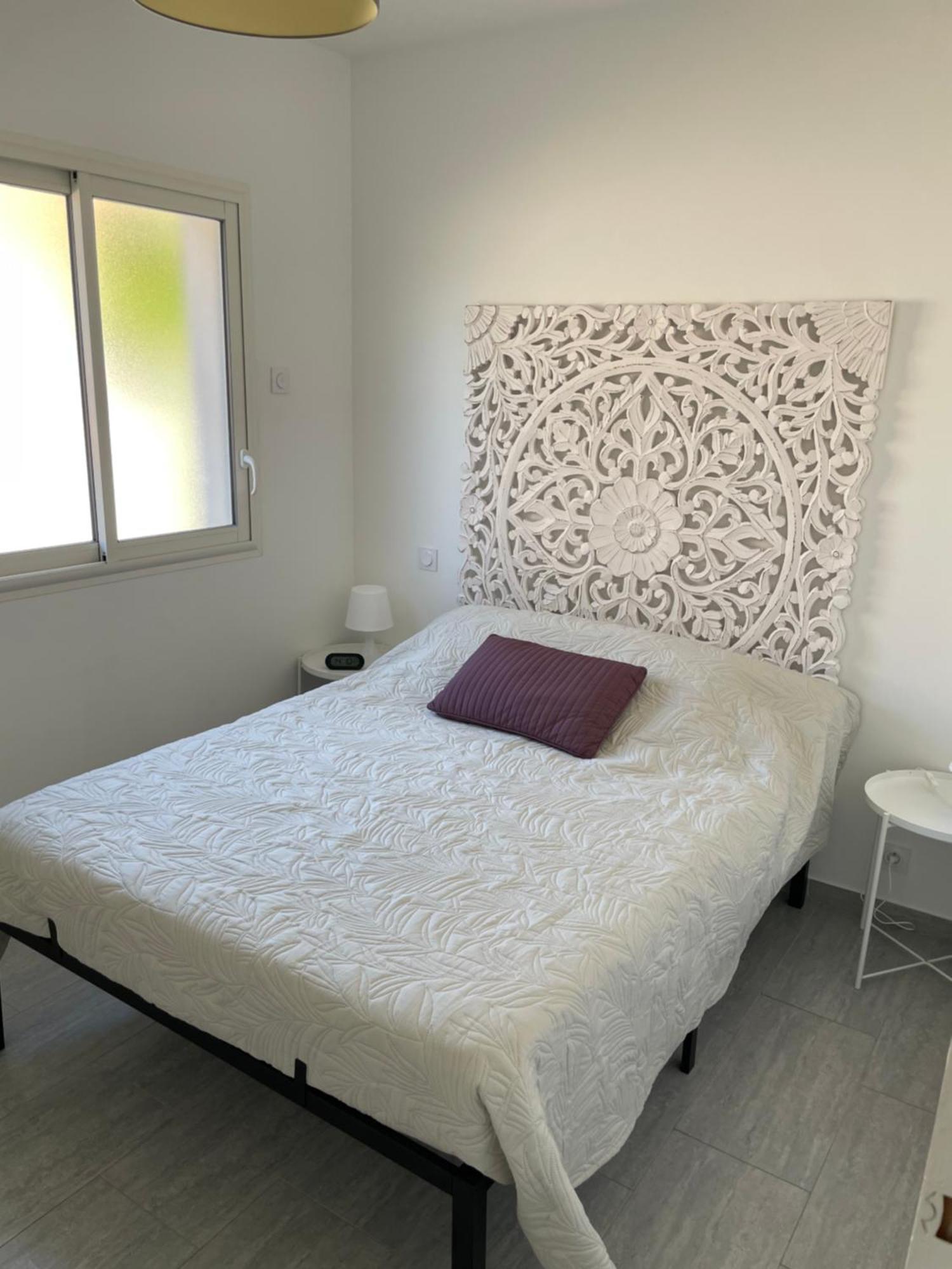 Appartement T2 Avec Terrasse Et Cour Cavaillon Exterior photo
